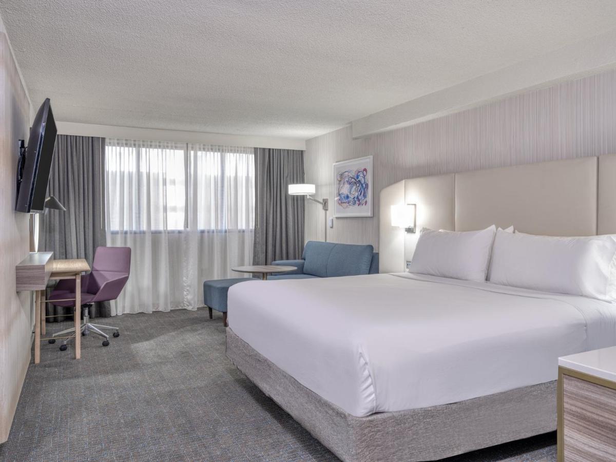 Crowne Plaza Indianapolis-Airport By Ihg Hotel Buitenkant foto