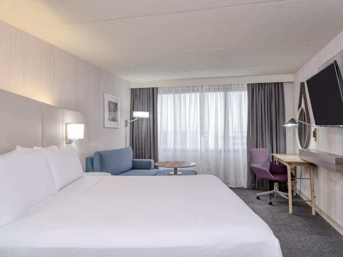 Crowne Plaza Indianapolis-Airport By Ihg Hotel Buitenkant foto