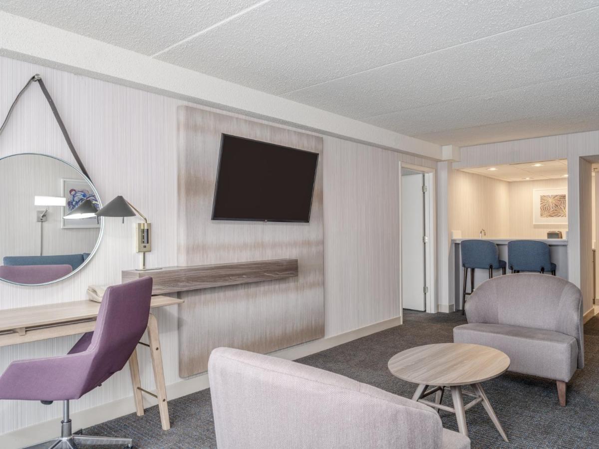 Crowne Plaza Indianapolis-Airport By Ihg Hotel Buitenkant foto