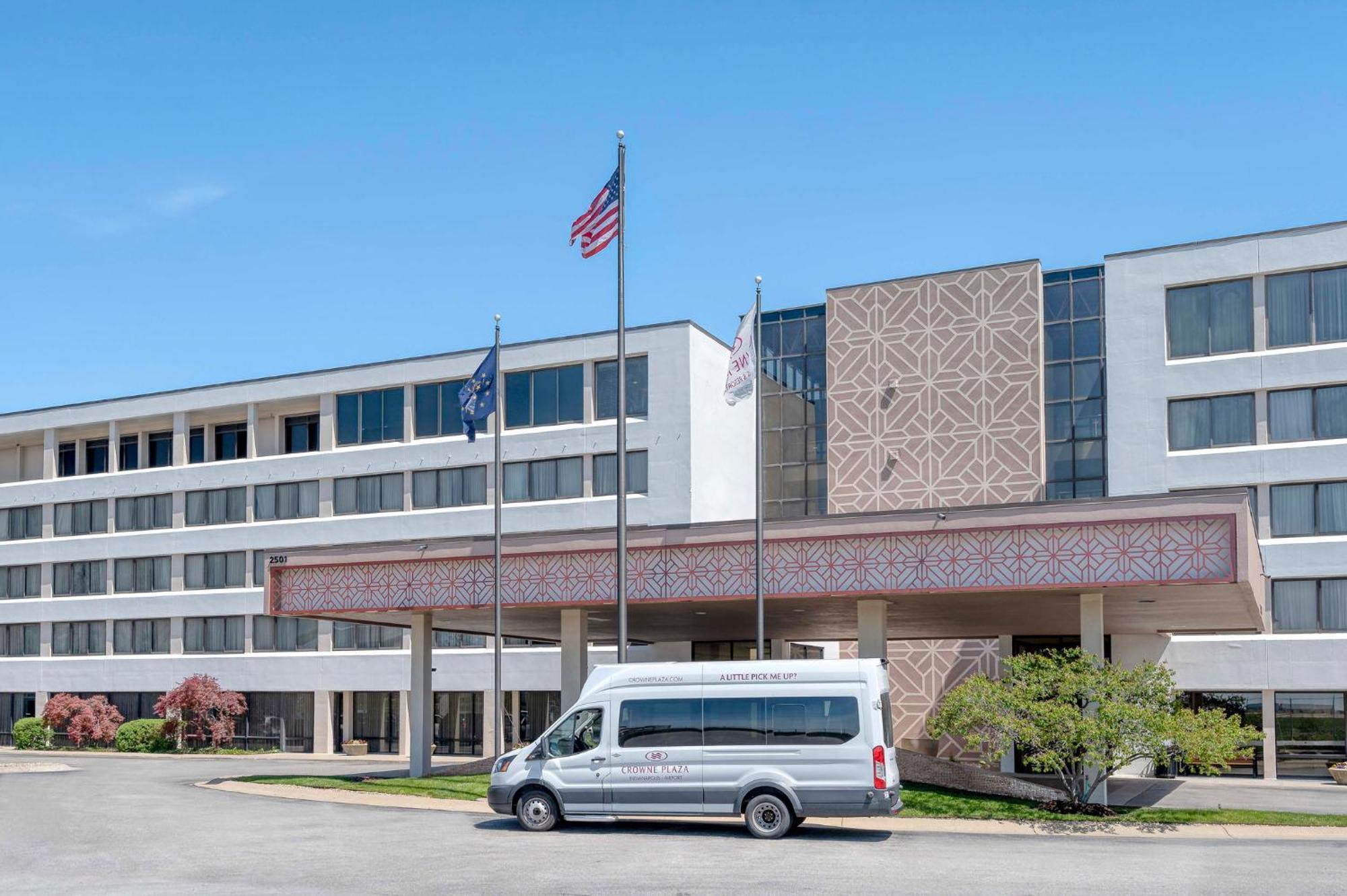Crowne Plaza Indianapolis-Airport By Ihg Hotel Buitenkant foto